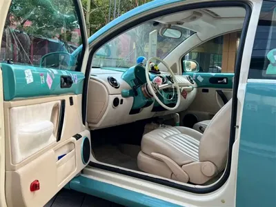 Volkswagen Beetle 2010, 100000 км, за 6886.27 USD