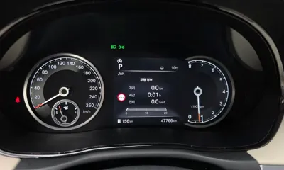Genesis GV70 2023, 47766 км, за 26483.42 USD - фото 8