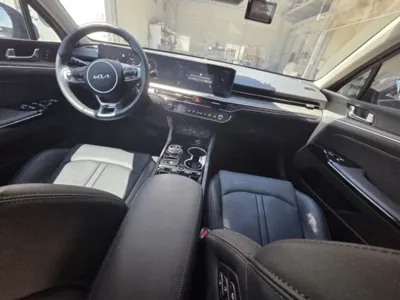 Kia K5 2025, 9940 км, за 23744.49 USD - фото 6