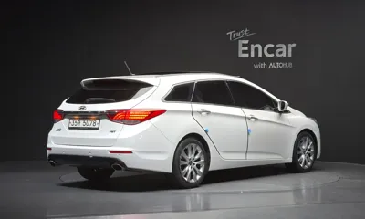 Hyundai i40 2014, 164480 км, за 4620.57 USD