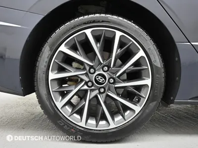Hyundai Sonata 2020, 32477 км, за 12537.74 USD