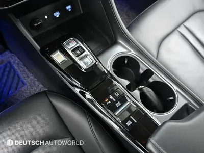 Hyundai Sonata 2020, 32477 км, за 12537.74 USD - фото 9