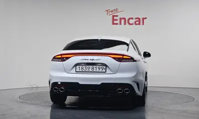 Kia Stinger 2021, 35892 км, за 17517.2 USD