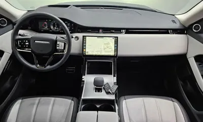 Land Rover Range Rover Evoque 2025, 6913 км, за 34527.71 USD - фото 7