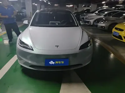 Tesla Model 3 2025, 10100 км, за 27757.95 USD