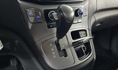 Hyundai Starex 2017, 136165 км, за 6541.13 USD - фото 9