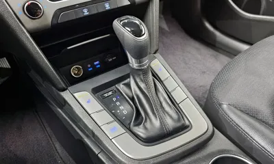 Hyundai Avante 2018, 35534 км, за 7085.74 USD - фото 9