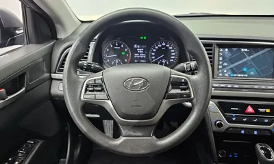 Hyundai Avante 2018, 35534 км, за 7085.74 USD - фото 15