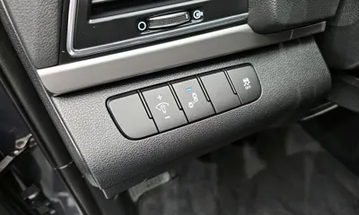 Hyundai Avante 2018, 35534 км, за 7085.74 USD - фото 16