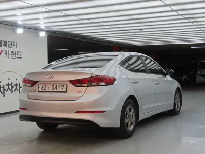 Hyundai Avante 2016, 170042 км, за 3713.36 USD