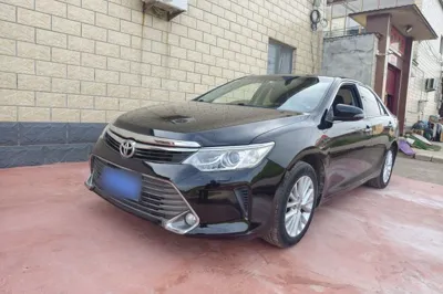 Toyota Camry · 2015 год