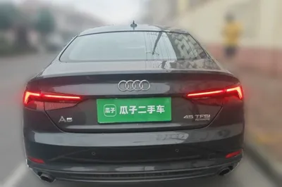 Audi A5 2017, 78000 км, за 19018 USD