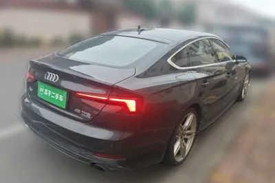 Audi A5 2017, 78000 км, за 19018 USD