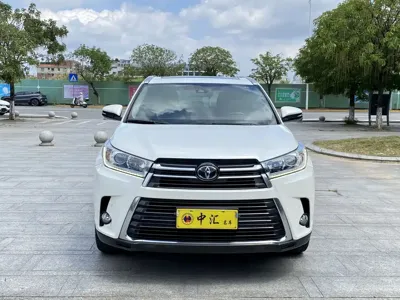 Toyota Highlander 2018, 125000 км, за 16502.36 USD