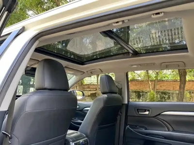 Toyota Highlander 2018, 125000 км, за 16433.37 USD - фото 18