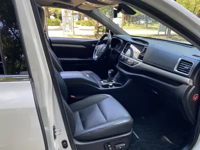 Toyota Highlander 2018, 125000 км, за 16433.37 USD - фото 19