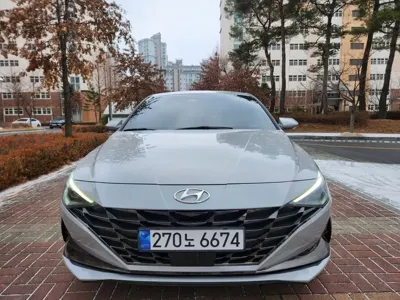 Hyundai Avante · 2022 год
