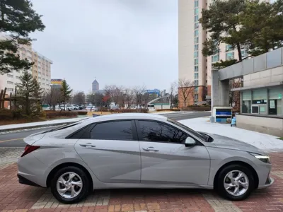 Hyundai Avante 2022, 61442 км, за 10174.61 USD