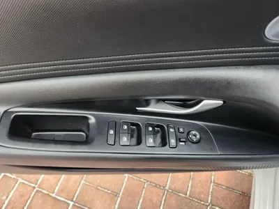 Hyundai Avante 2022, 61442 км, за 10174.61 USD - фото 8