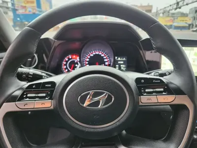 Hyundai Avante 2022, 61442 км, за 10174.61 USD - фото 17