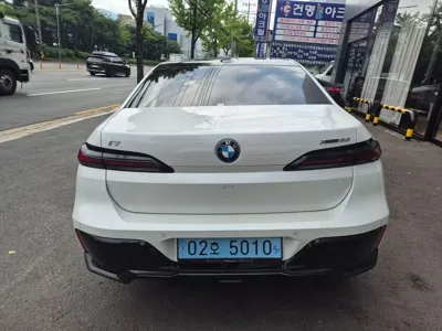 BMW i7 2024, 70000 км, за 66673.15 USD