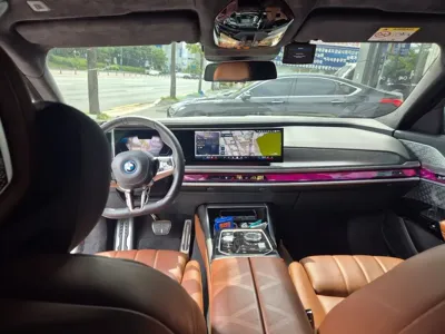 BMW i7 2024, 70000 км, за 66673.15 USD - фото 8