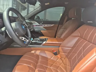 BMW i7 2024, 70000 км, за 66673.15 USD - фото 9