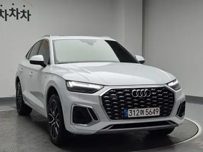 Audi Q5 2022, 59706 км, за 29185.68 USD