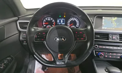 Kia K5 2017, 61439 км, за 6607.2 USD - фото 13