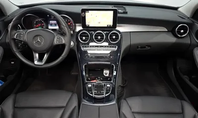 Mercedes-Benz C-Class 2017, 32952 км, за 14212.07 USD - фото 7