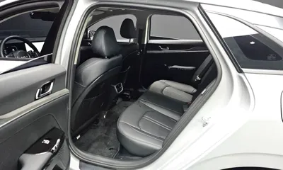 Kia K5 2026, 4234 км, за 22909.28 USD - фото 12