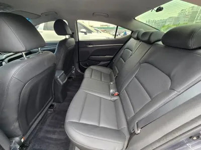 Hyundai Avante 2018, 109451 км, за 6579.81 USD - фото 11