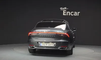 Hyundai Grandeur 2022, 73896 км, за 14918.57 USD