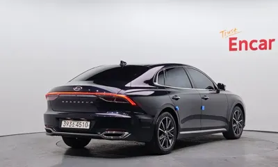 Hyundai Grandeur 2020, 65584 км, за 14769.59 USD
