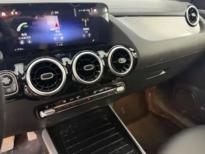 Mercedes-Benz GLA 2023, 58000 км, за 18683.03 USD - фото 8