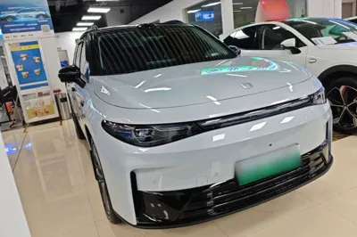 Leapmotor C16 2026, 13899 км, за 24692 USD