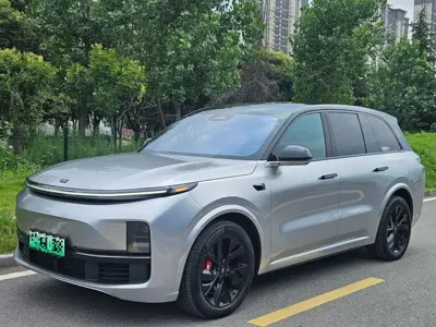 Li Auto Li L8 · 2023 год