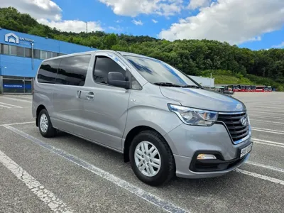 Hyundai Starex 2019, 128000 км, за 8790.78 USD