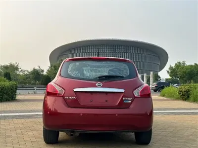 Nissan Tiida 2015, 120000 км, за 3530.47 USD