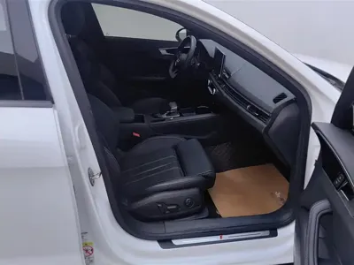 Audi A4L 2023, 19400 км, за 22724.11 USD - фото 8