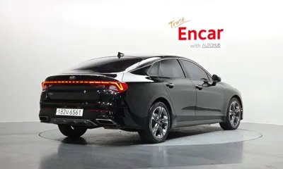 Kia K5 2021, 102335 км, за 14205.48 USD