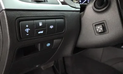 Hyundai Genesis 2016, 167940 км, за 5785.61 USD - фото 27