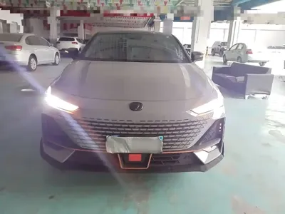 Changan UNI-V 2022, 45900 км, за 8958.43 USD