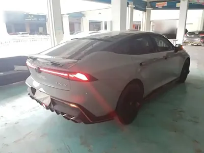 Changan UNI-V 2022, 45900 км, за 8958.43 USD