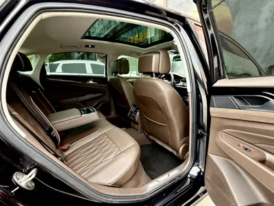 Volkswagen Passat 2020, 105000 км, за 11610.59 USD - фото 6