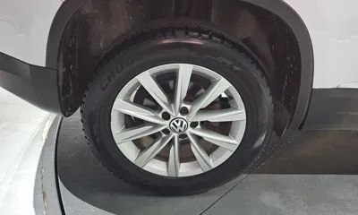 Volkswagen Tiguan 2015, 81979 км, за 6576.8 USD