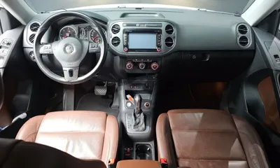 Volkswagen Tiguan 2015, 81979 км, за 6565.69 USD - фото 7