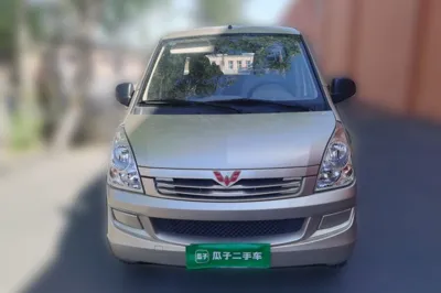 Wuling Rongguang S 2021, 53400 км, за 5876 USD