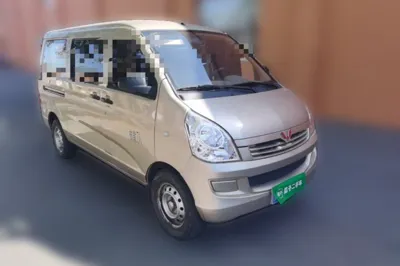 Wuling Rongguang S 2021, 53400 км, за 5876 USD