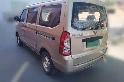Wuling Rongguang S 2021, 53400 км, за 5876 USD